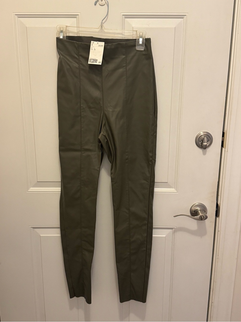 New H&M Women's Olive Green Faux Leather Pants-6